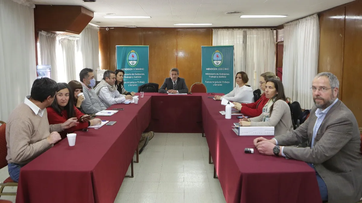 El SUTE rechazó la propuesta del Gobierno, y van a marchar