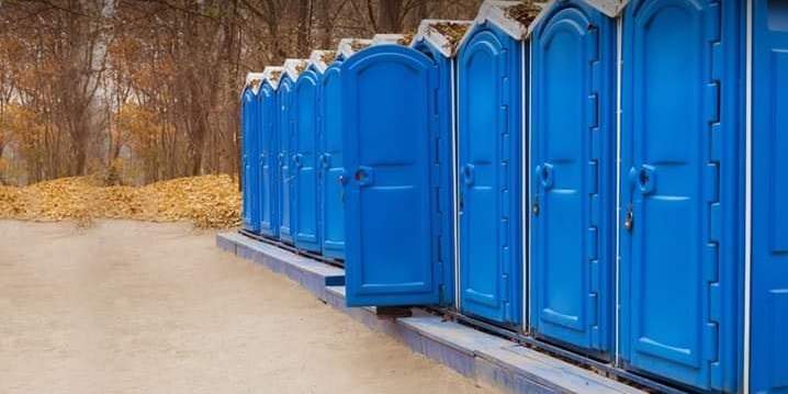 Instalaron sanitarios en el camping municipal del Valle