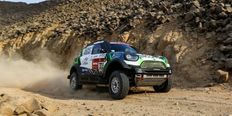 El Dakar arrancó con sorpresas en Autos