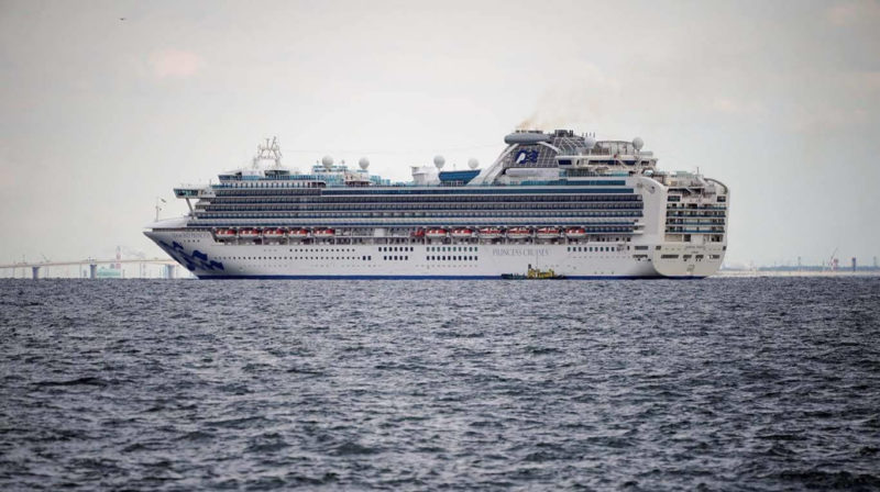 Coronavirus en un crucero en Japón: lo dejan en cuarentena con 3500 pasajeros