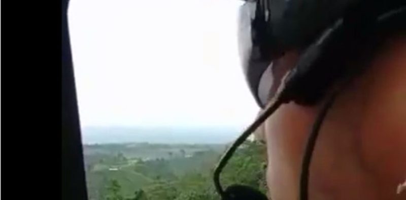 Un piloto de helicópteros se hizo viral en las redes por volar sin despegar del suelo