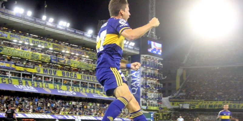 Boca hizo los deberes y alcanzó momentáneamente la punta hasta que juegue River