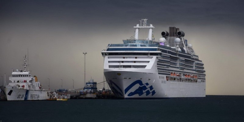 Alarma en Ushuaia por un crucero lleno de turistas chinos