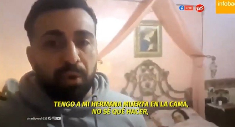 Impactante video de un deportista y actor italiano atrapado en su casa con el cadáver de su hermana