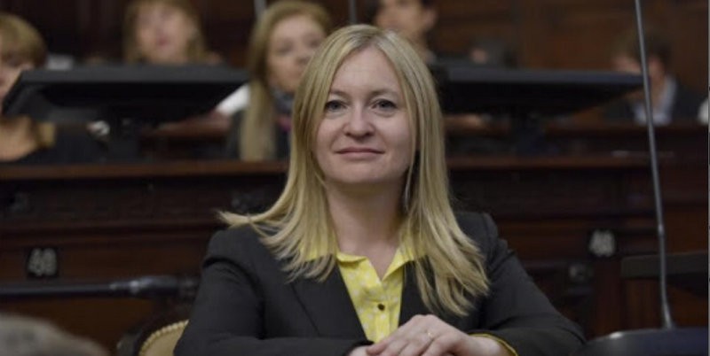 La diputada Hebe Casado ahora contra los docentes