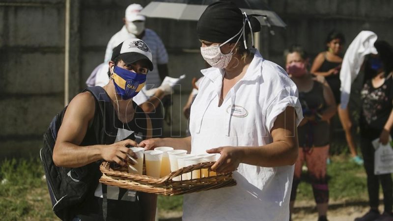 Un frigorífico regala 3.500 kilos de carne por semana porque «hay que ayudar, no ganar plata»