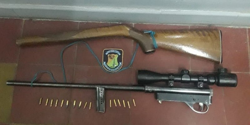 Violaron la cuarentena, tenían un arma ilegal y el conductor con más alcohol del permitido