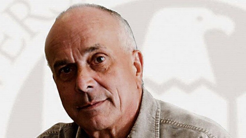 Economista cruzó a Macri: «Que renuncie a la política y se dedique a Comodoro Py»