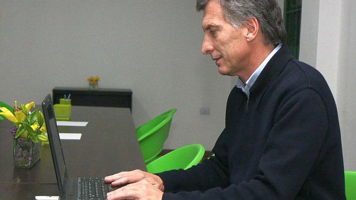 Nueva denuncia contra Macri: esta vez es por contrataciones irregulares