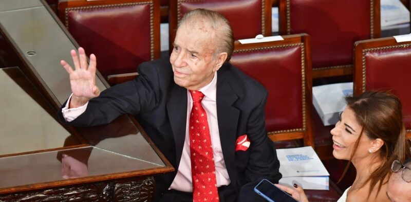 Internaron a Carlos Menem por una neumonía severa: dio negativo a la prueba de coronavirus