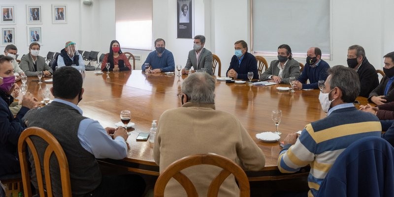 Suarez analizará con los intendentes la situación sanitaria de Mendoza