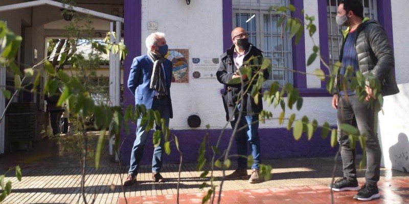 Los adultos mayores de toda la provincia podrán acceder a adoptar un árbol