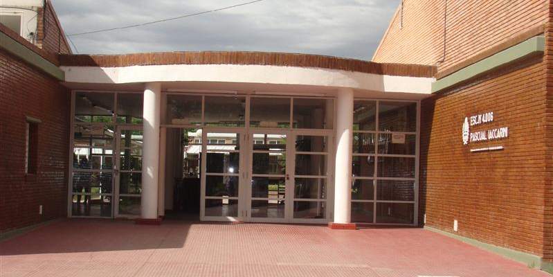 Alumnos de la escuela Iaccarini simularon sesión legislativa por Zoom y debatieron con legisladores provinciales