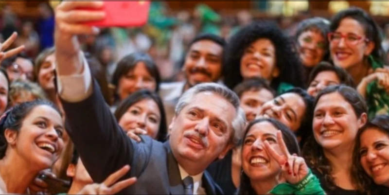Alberto Fernández: «Ratifico mi compromiso para legalizar el aborto»