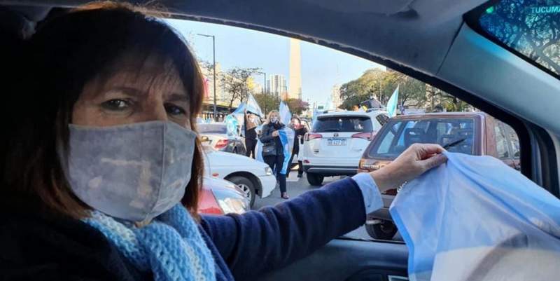 Patricia Bullrich invita: «El 12 de octubre voy a marchar con mi bandera»