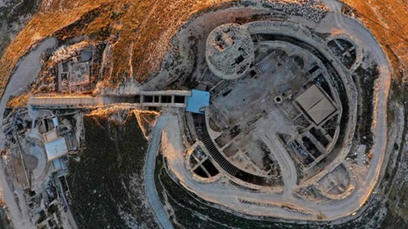 Sale a la luz el palacio del Rey Herodes, «el Grande», en Cisjordania
