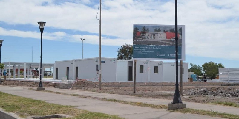 Instalan los módulos en el hospital que funcionará al lado de la terminal
