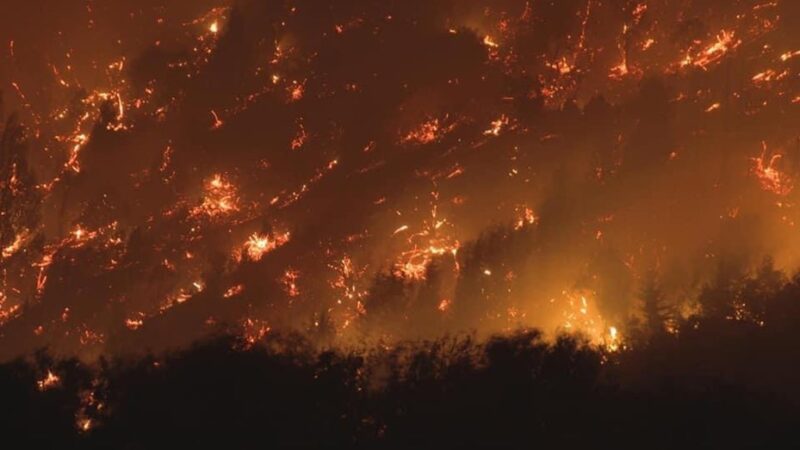 Cientos de evacuados y más de 200 casas destruidas por los incendios de Chubut