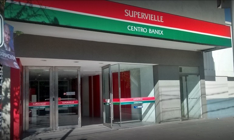 Preocupación por el cambio de modalidad en la sede del Banco Supervielle