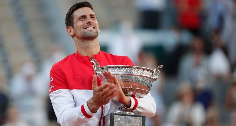 Novak Djokovic revirtió un partido increíble y se coronó campeón de Roland Garros