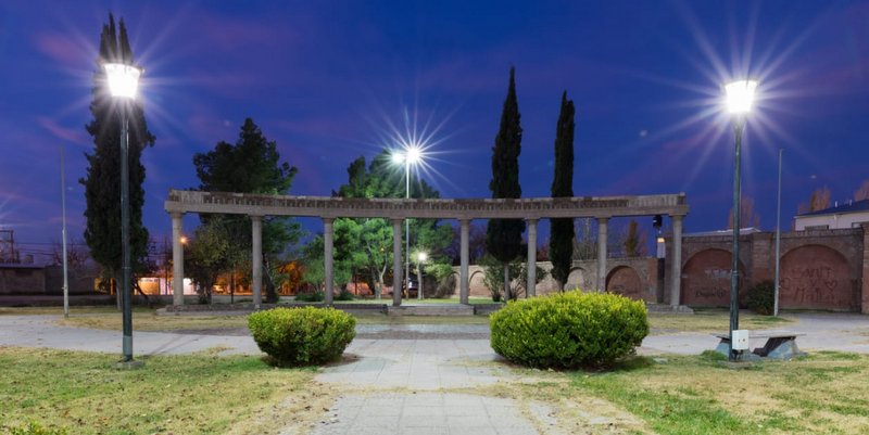 Nuevas luminarias Led en Plaza Italia