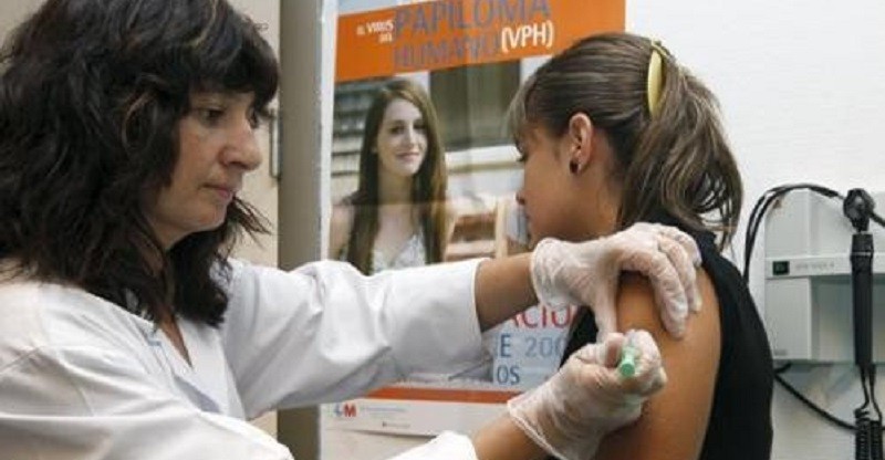 Niñas y niños de 11 años deben vacunarse contra el virus del papiloma humano