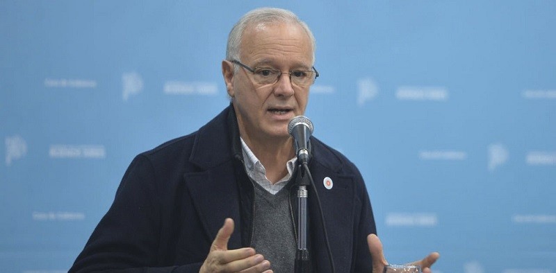 Gollán: «Es inminente la aprobación de la vacuna para menores de 18 años»