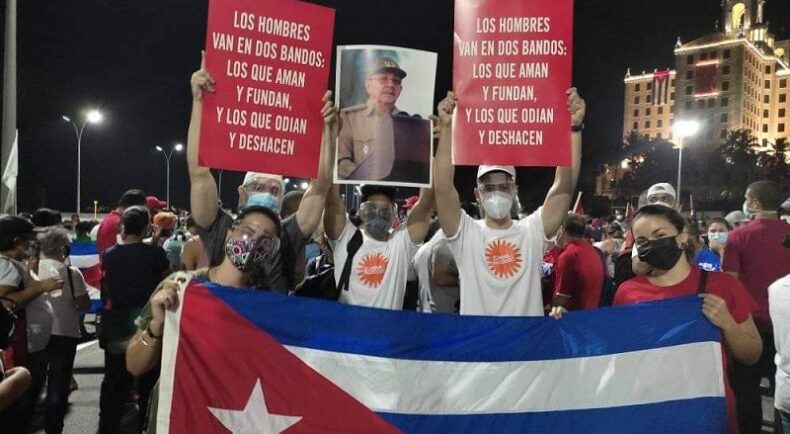 Con Raúl Castro a la cabeza, el régimen de Cuba organizó una contra marcha