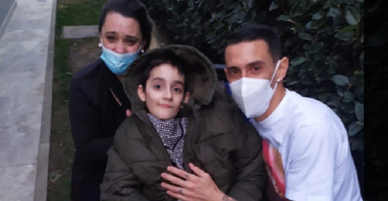 Conmovedor gesto de Di María con un chico que padece una rara enfermedad