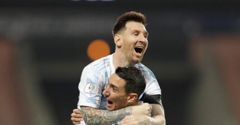 A semifinales de la mano de Messi