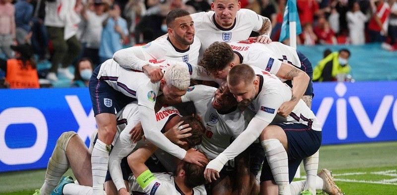 Con un penal polémico, Inglaterra se metió en la final de la Eurocopa