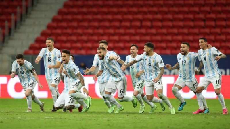 Argentina superó a Colombia en los penales y es finalista de la Copa América