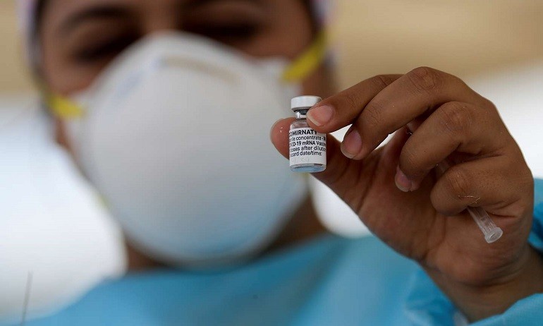 Estiman tener una vacuna argentina contra el coronavirus probándose en humanos para julio de 2022