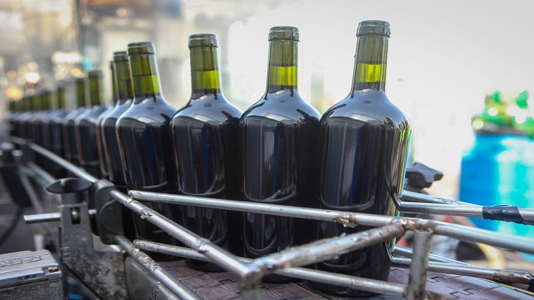 Crisis del vidrio: Mendoza pide a la Casa Rosada que destrabe la importación de botellas