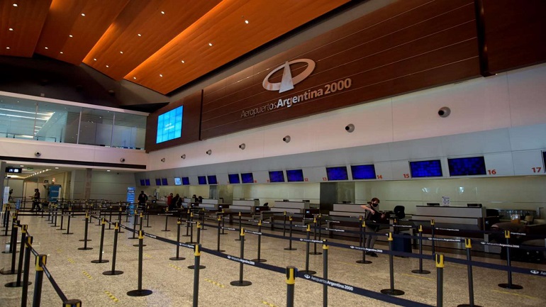 Denuncian que las demoraron todo el día en la aduana mendocina