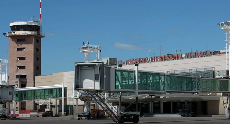 Mendoza tendrá dos vuelos directos a Mar del Plata en el verano, ¿cuánto costará?