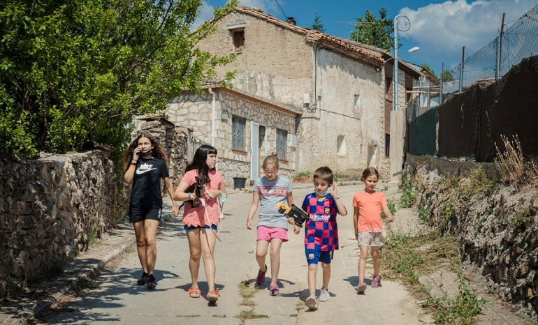 Un pequeño pueblo de España ofrece trabajo y casa gratis: cómo postularse y cuáles son los requisitos