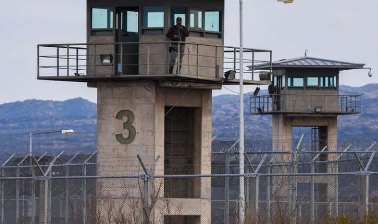Dos penitenciaros han sido tomados como rehenes en Almafuerte