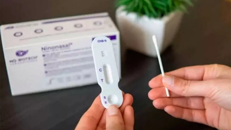 El Colegio Farmacéutico confirmó que esta semana comienza la venta de autotest y vacunación en Mendoza