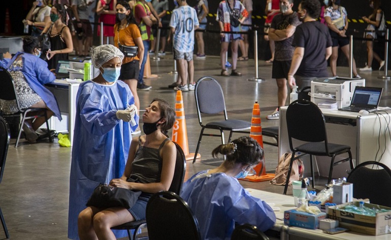Coronavirus en Argentina: confirmaron 1.236 contagios, la cifra más baja en tres meses y medio