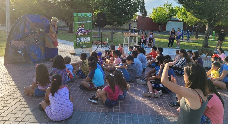Continúa hasta el martes el festival de títeres por las plazas de ciudad y distritos
