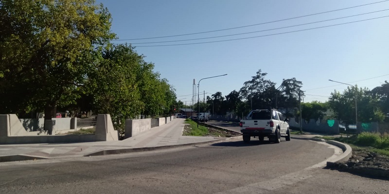 Habilitaron el renovado derivador de tránsito en calle Mendoza