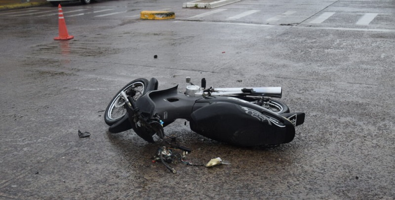 Buscan tres vehículos que protagonizaron siniestros viales y huyeron