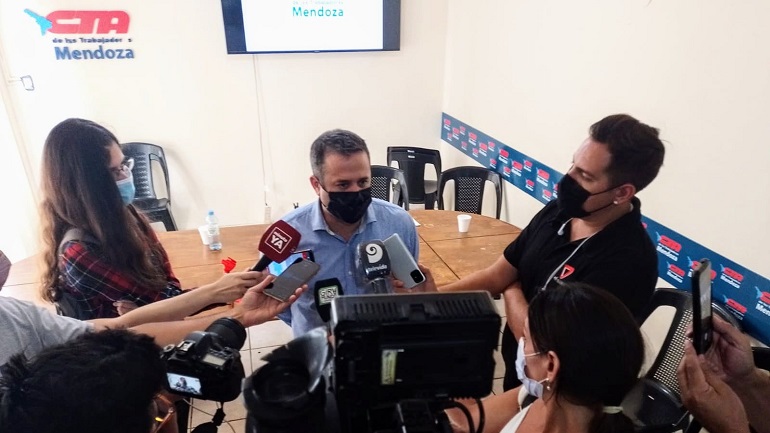 Picante mensaje de los gremios: «Llamen a las escuelas a ver si empiezan las clases»