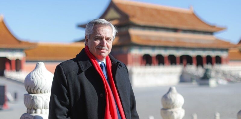 Un realineamiento a China y Rusia cruzado por Estados Unidos y el cristinismo duro