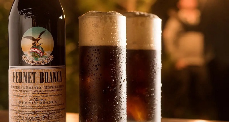 Delincuentes con sed, se robaron 5 botellas de fernet