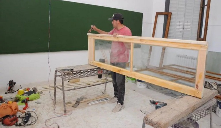 El Gobierno inició la reparación de 7 de cada 10 escuelas en el 2021