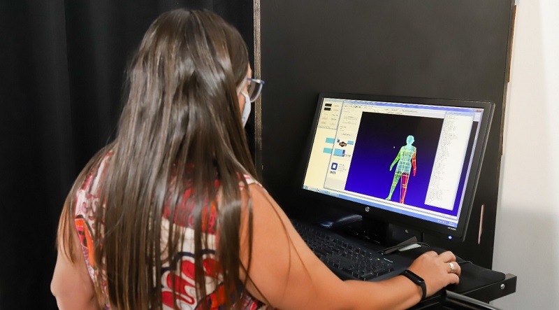 Gratis y anónimo, cómo funciona el estudio de Medición Corporal que está en nuestro departamento