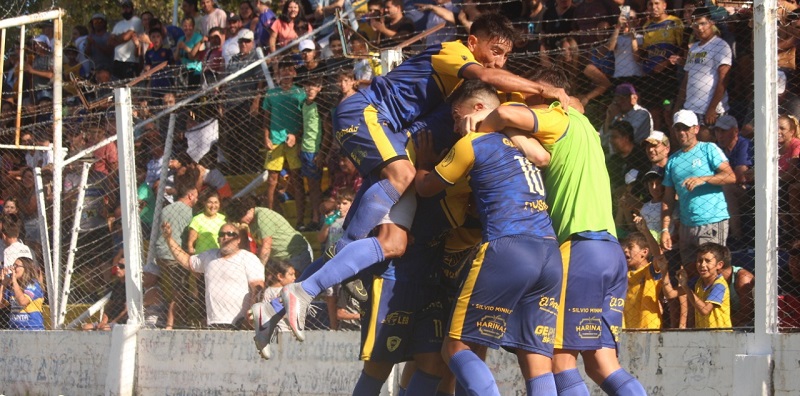 Huracán se quedó con el clásico en Pueblo Diamante