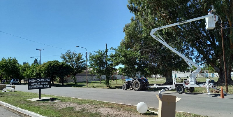 Reemplazan luminarias por tecnología Led en Real del Padre, Jaime Prats y ciudad